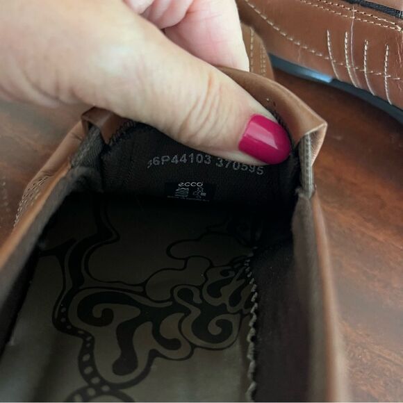Ecco Brown Leather Loafers. Size 36 (5/5.5). Great Used Condition! - Picture 6 of 9